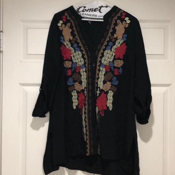 Andree Tops - Embroidery Top